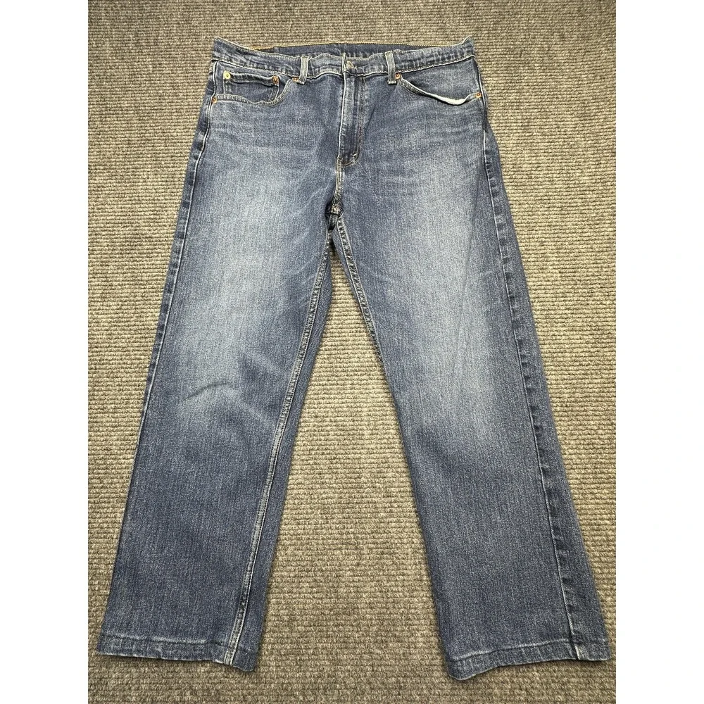 Levis Jeans Mens 35x26 Blue Denim Straight Leg Medium Wash Relaxed Fit